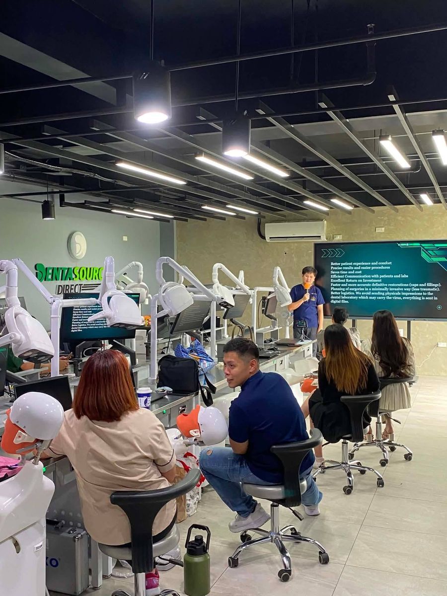 Lecture and hands-on in one room