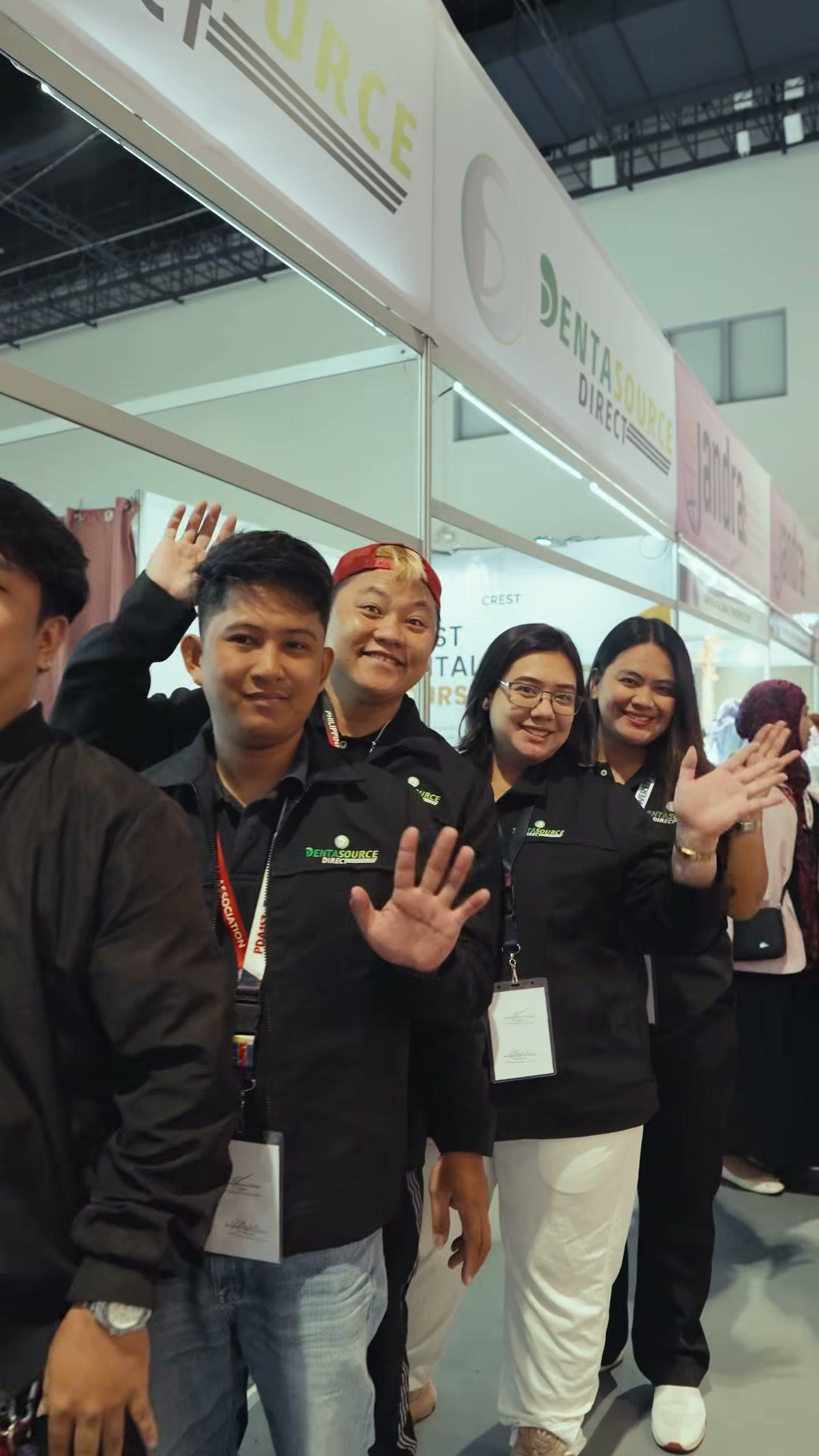The team waving from the DentaSource Direct booth