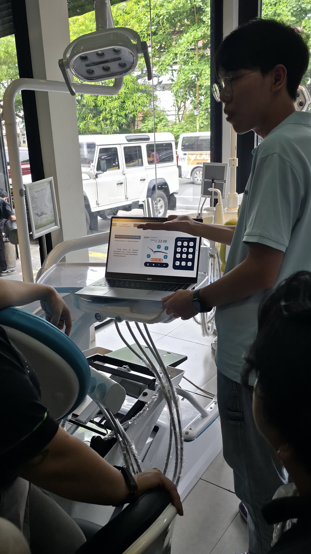 Walking the team through the A1 Pro touchscreen interface